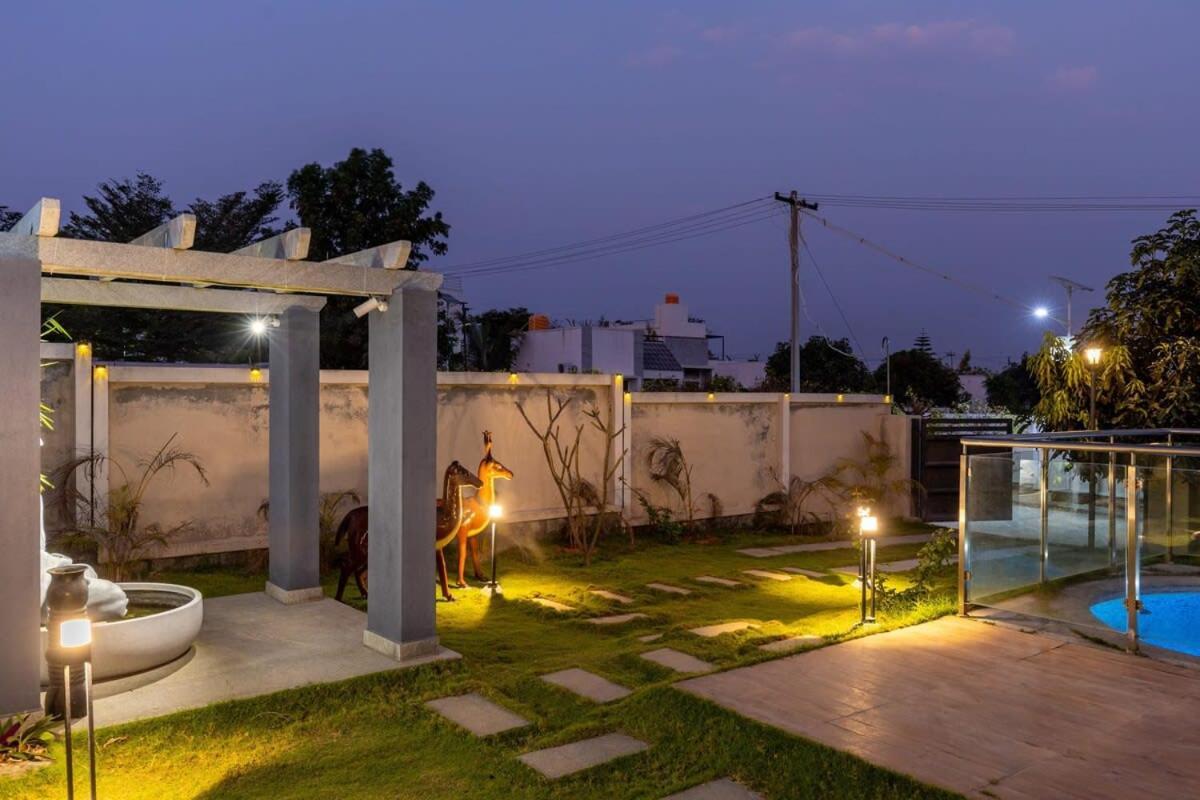 Blue Nest By Stayjadeparty Villalawn Hosūr Exterior foto