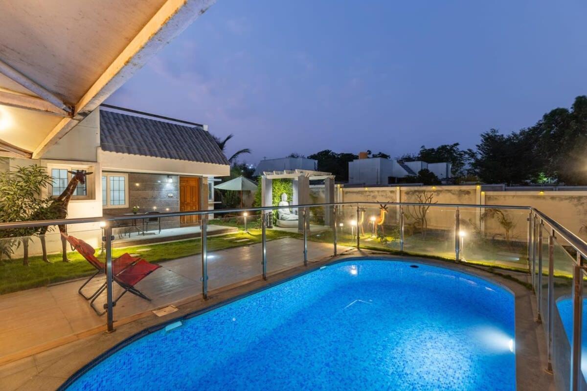 Blue Nest By Stayjadeparty Villalawn Hosūr Exterior foto